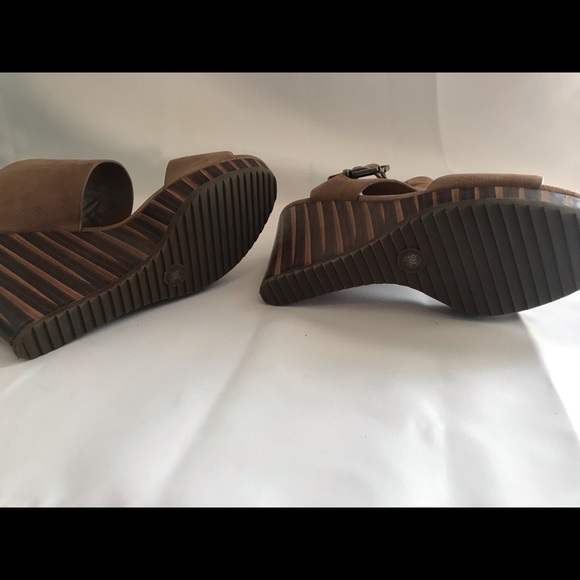 Wedge heel sandals - Picture 4 of 5
